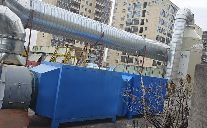 塑膠噴涂廢氣處理設備工程水噴淋塔+活性炭吸附器廢氣處理工程案例 塑膠噴涂廢氣處理設備工程水噴淋塔+活性炭吸附器廢氣處理工程案例